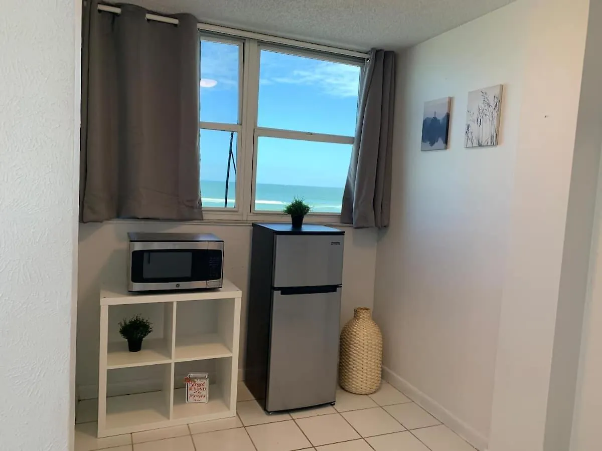 Daytona Beach Club Condo Aparthotel